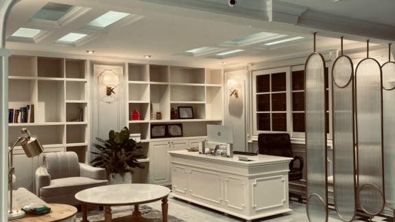 ĐỘI NGŨ NHÂN SỰ