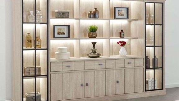 Tủ rượu gỗ – Điểm nhấn sang trọng cho không gian nội thất