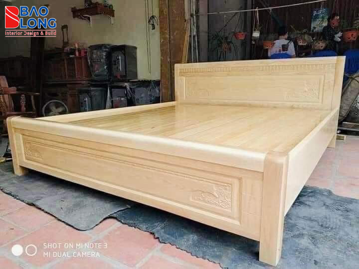 Mẫu giường gỗ sồi Nga với vân gỗ đẹp tự nhiên.